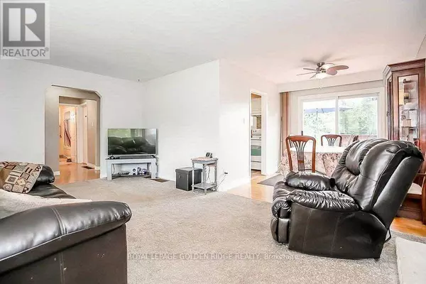 Innisfil (alcona), ON L9S1T3,2082 LEA ROAD