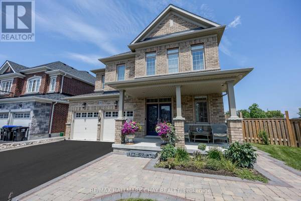 Bradford West Gwillimbury, ON L3Z2A6,40 CAYTON CRESCENT