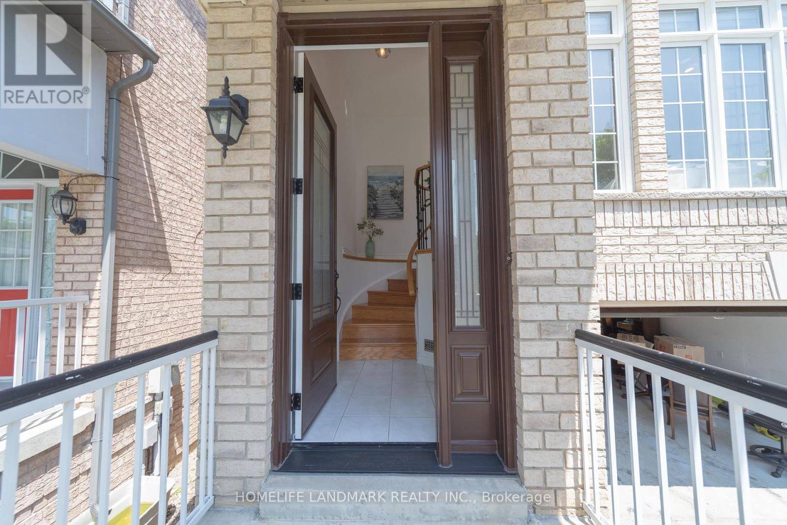 Markham (berczy), ON L6C2L7,71 ORCHARD HILL BOULEVARD