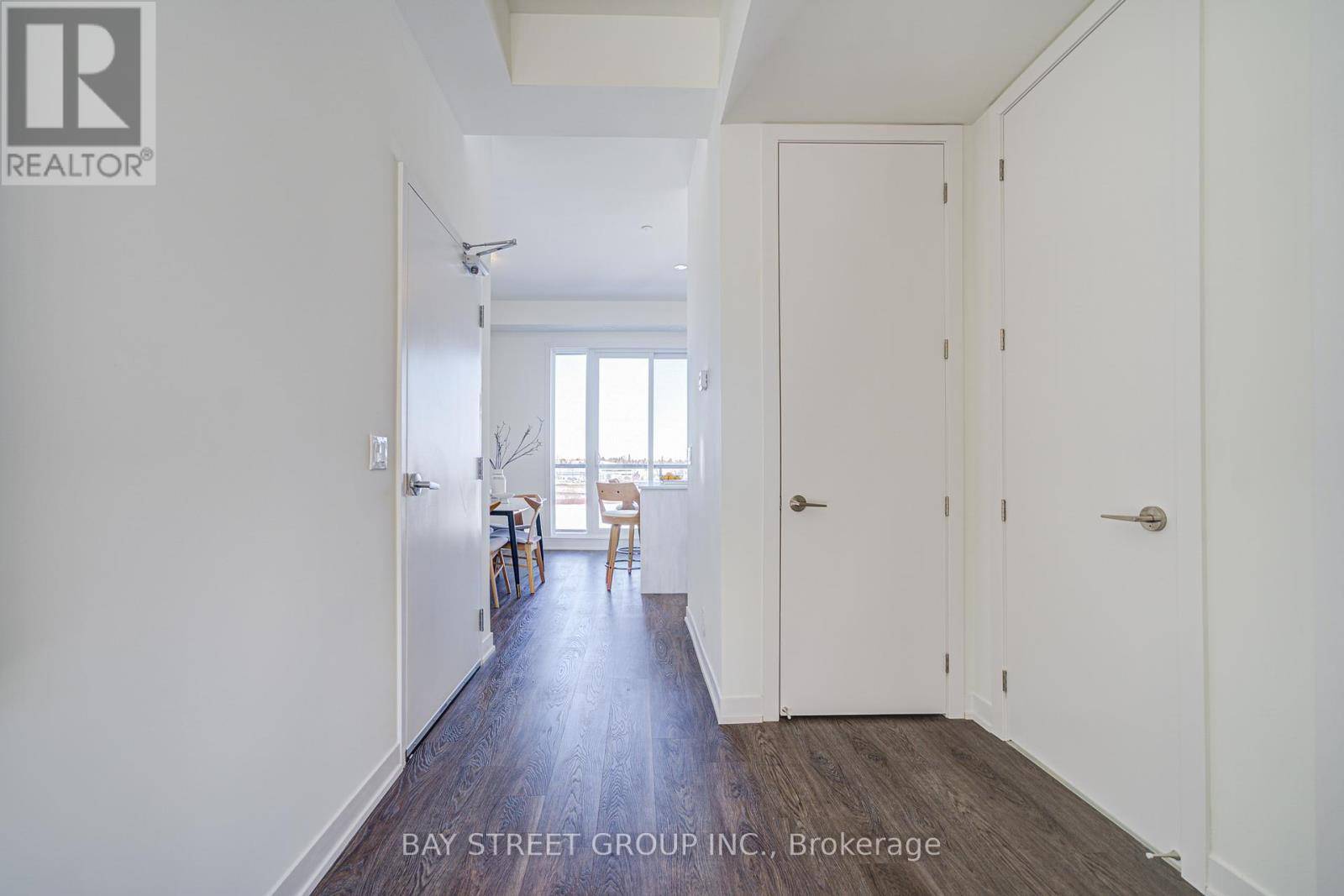 Richmond Hill, ON L4S0N1,7 Steckley House LN #602
