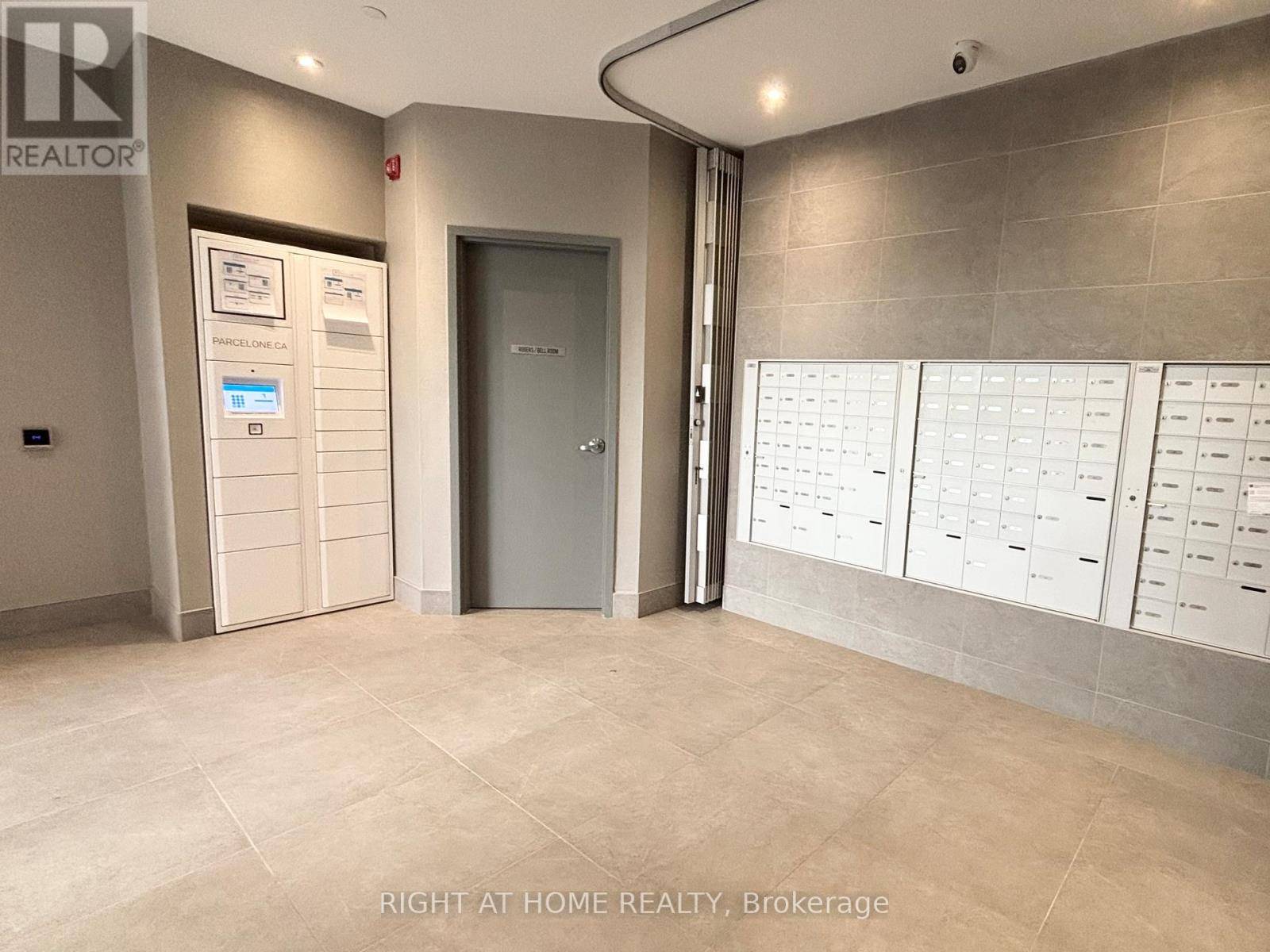 Whitchurch-stouffville (stouffville), ON L4A5G4,5917 Main ST #407