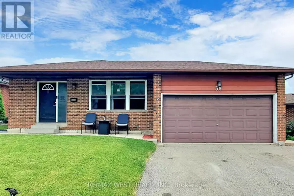 39 Portland CRES #B, Newmarket (bristol-london), ON L3Y6A6