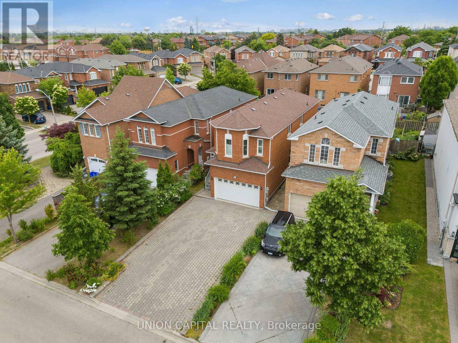 Vaughan (west Woodbridge), ON L4H2E1,25 MILANO AVENUE