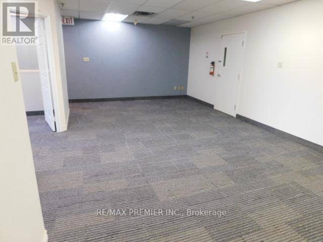Vaughan (concord), ON L4K3W7,231 Millway AVE #15