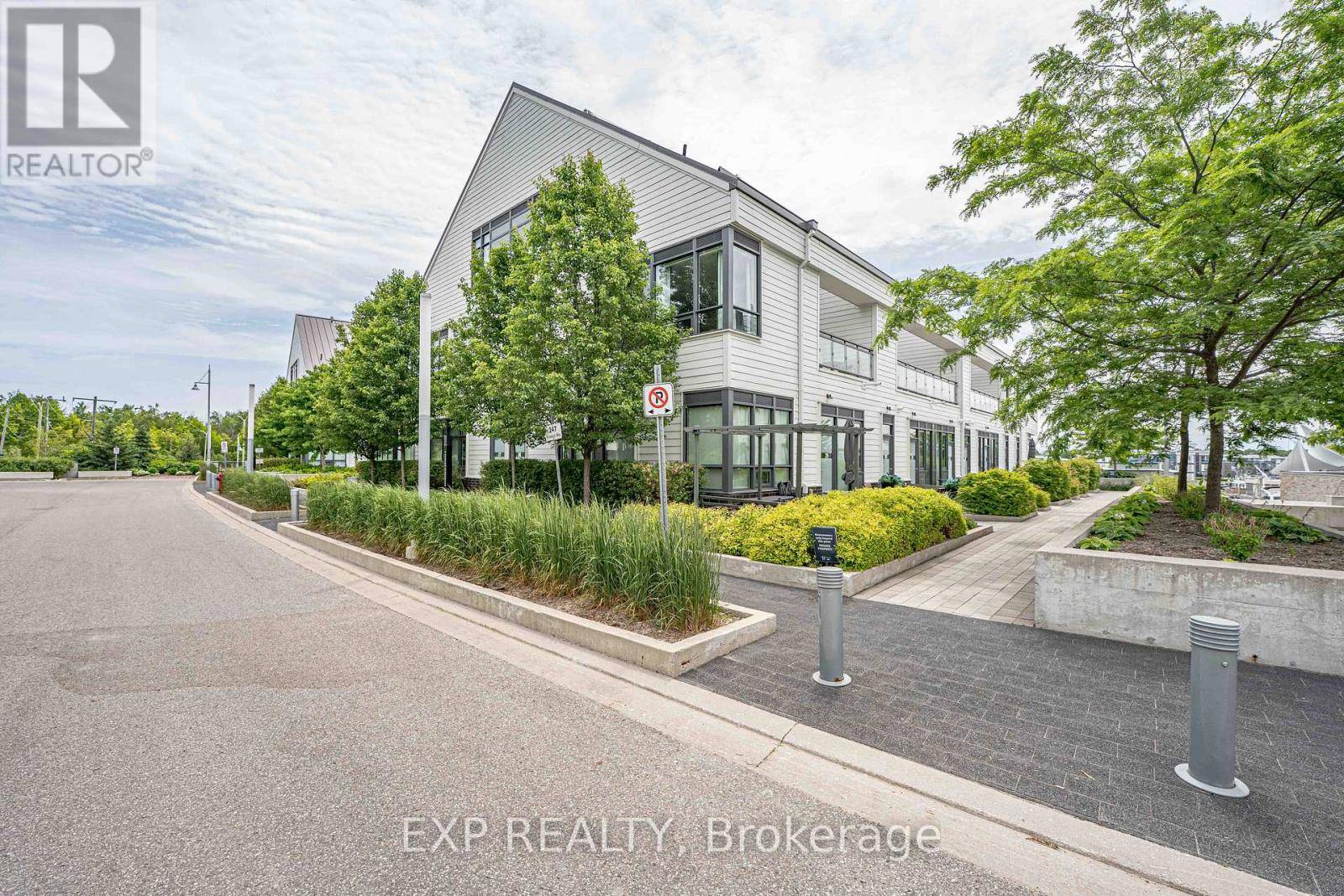 247 Broward WAY #31, Innisfil, ON L9S0M1