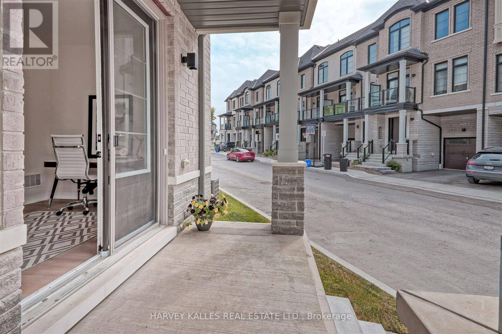 Vaughan (vellore Village), ON L4H4Z2,75 DE LA ROCHE DRIVE