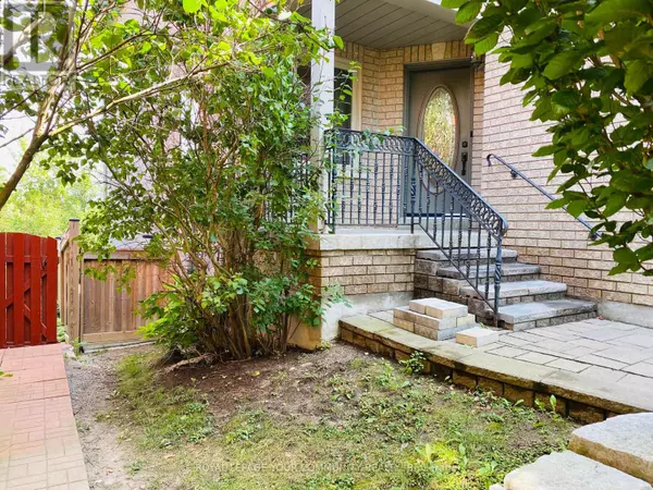 Aurora (aurora Grove), ON L4G6Z1,15 Fife RD #Bsmt