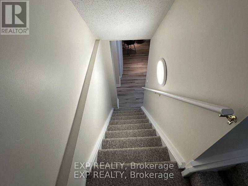 East Gwillimbury (holland Landing), ON L9N1C7,4 FORRESTWOOD CRESCENT
