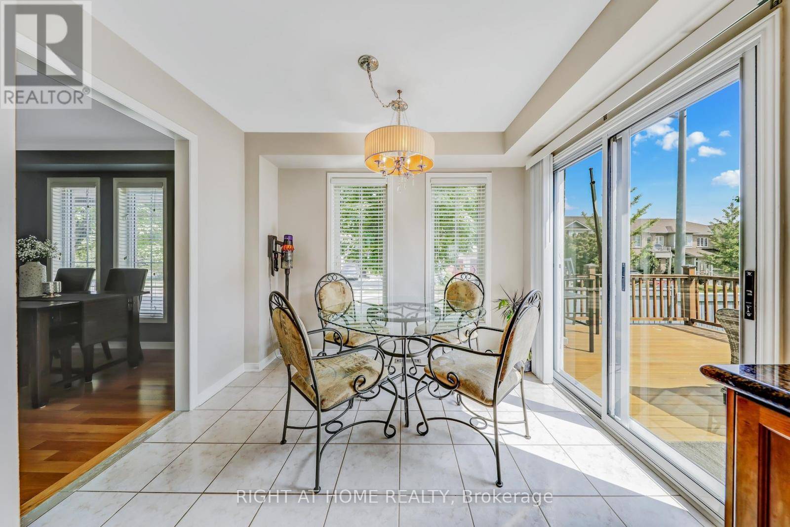 Richmond Hill (langstaff), ON L4B4T1,108 KING WILLIAM CRESCENT