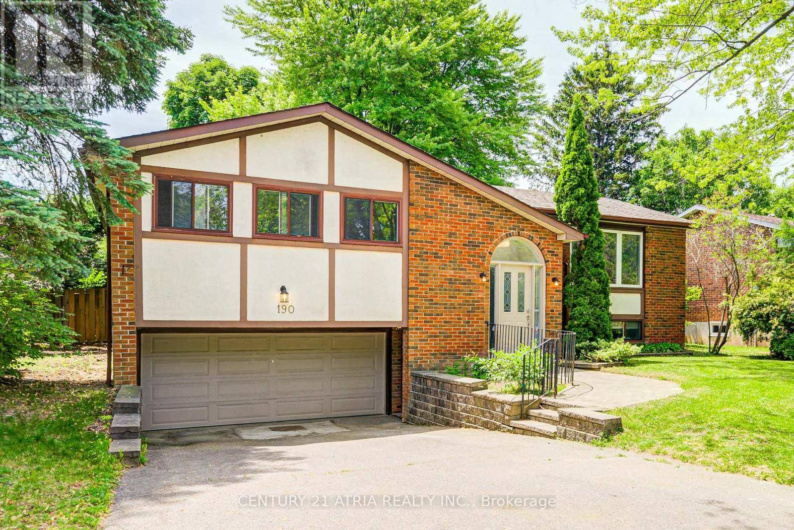 190 ROMFIELD CIRCUIT, Markham (royal Orchard), ON L3T3J1