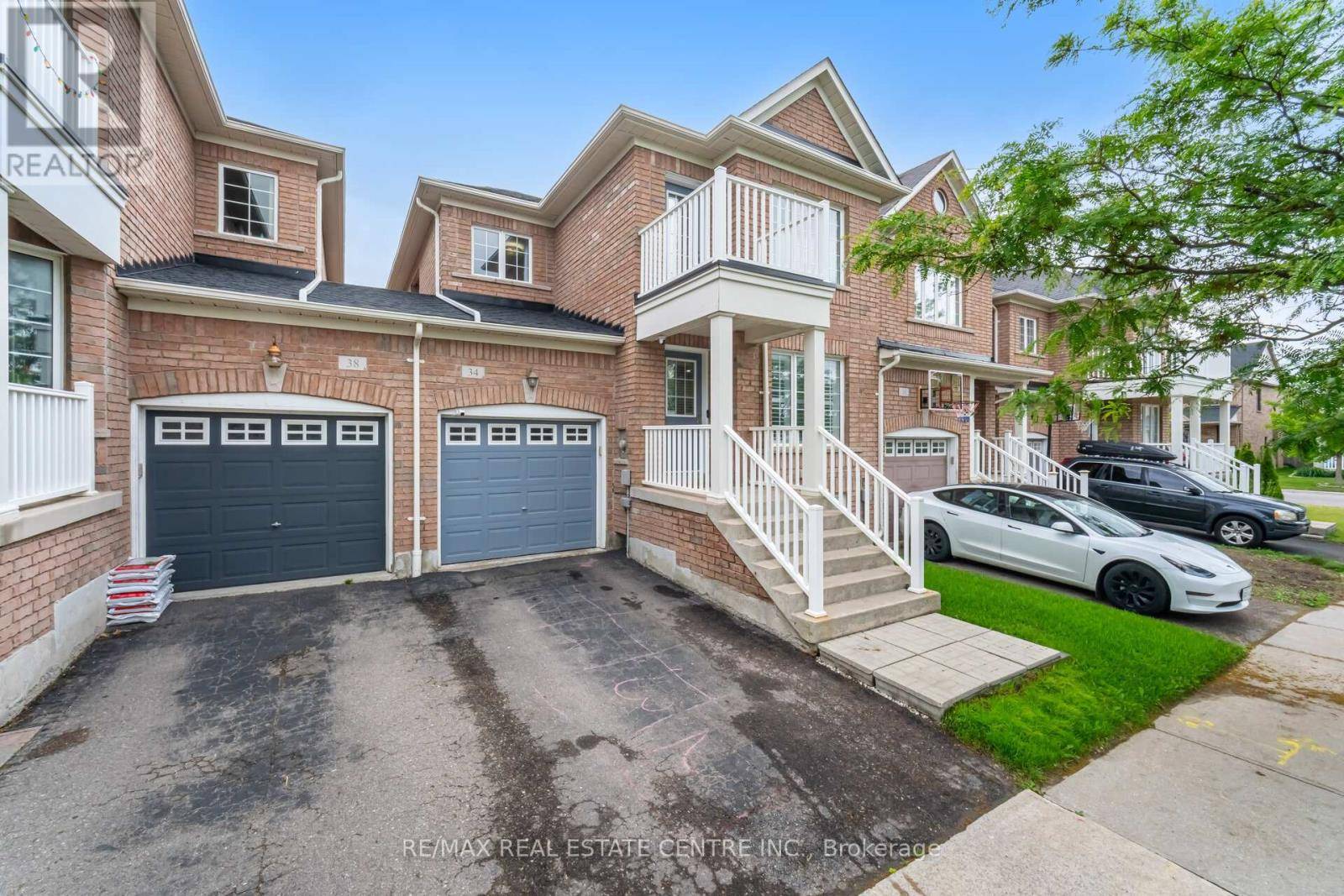 Whitchurch-stouffville (stouffville), ON L4A0K9,34 FIRBANK LANE