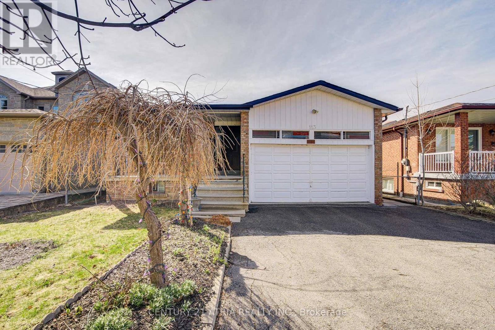 Richmond Hill (south Richvale), ON L4C6R6,113 OAK AVENUE