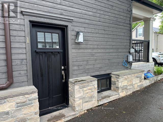 Newmarket (central Newmarket), ON L3Y3T7,121 PROSPECT ST #1