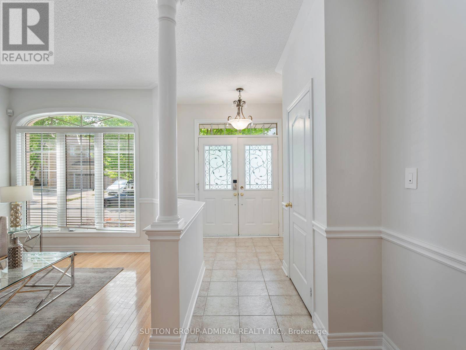 Markham (victoria Manor-jennings Gate), ON L6C3C8,4 HAYWOOD DRIVE