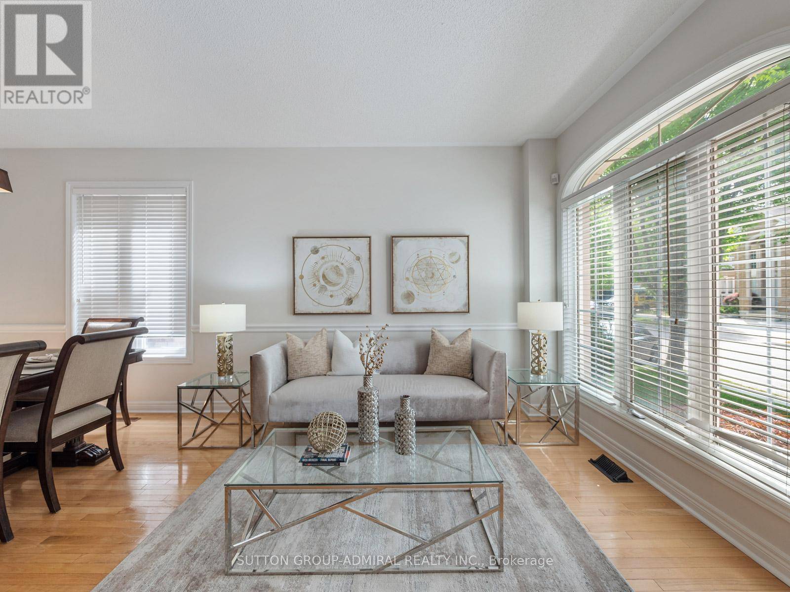 Markham (victoria Manor-jennings Gate), ON L6C3C8,4 HAYWOOD DRIVE