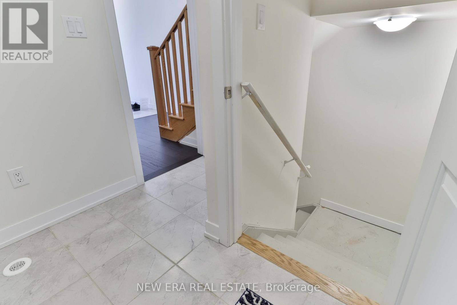 Markham (cornell), ON L6B1R1,81 STAUFFER CRESCENT