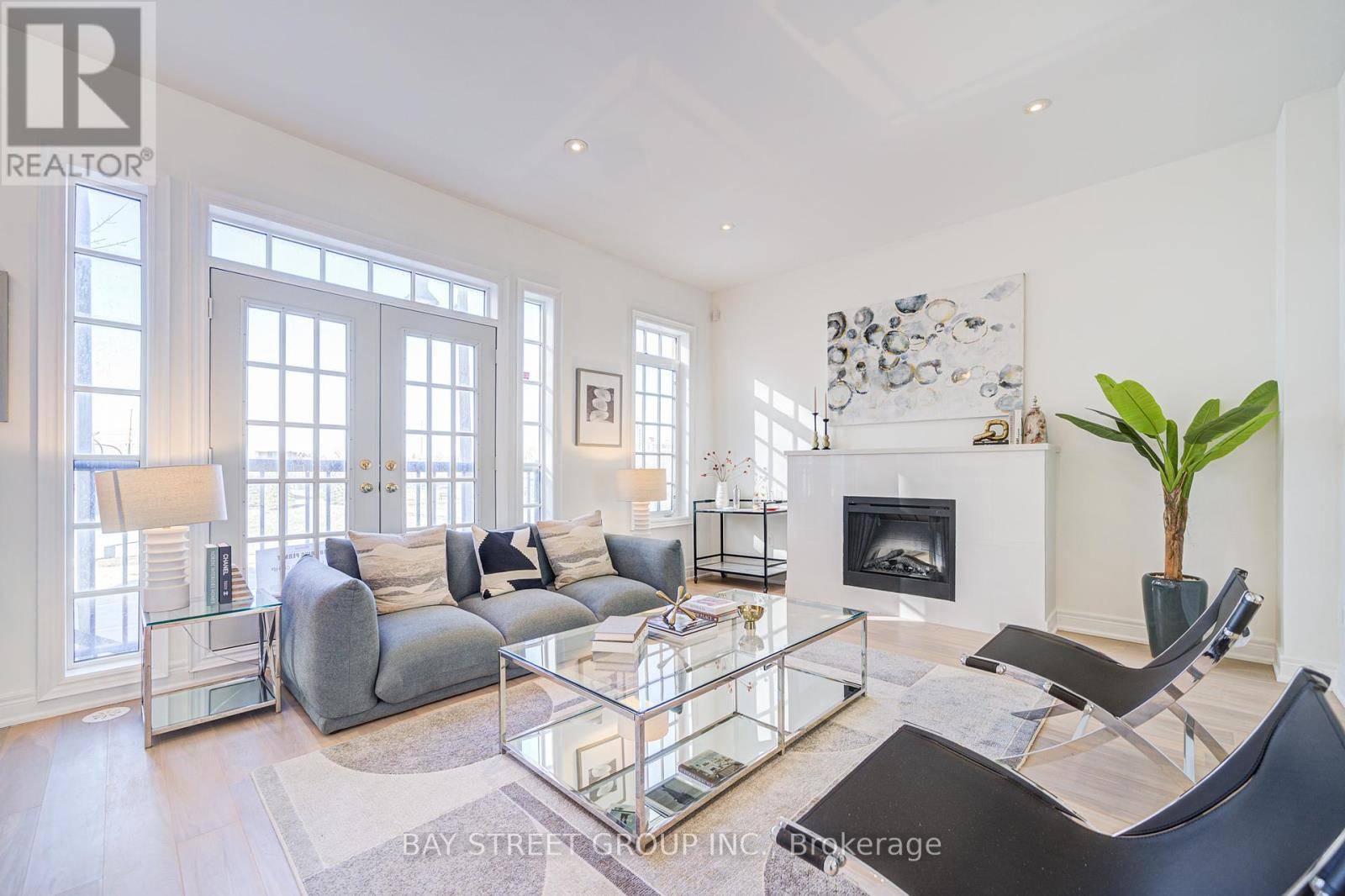 Markham (unionville), ON L6G0C1,27 ROUGE VALLEY DRIVE W