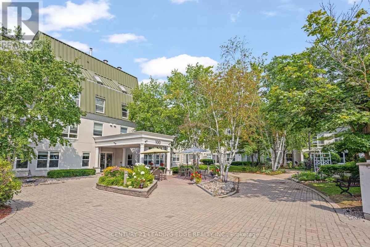 Markham (unionville), ON L3R6C7,100 Anna Russell WAY #120