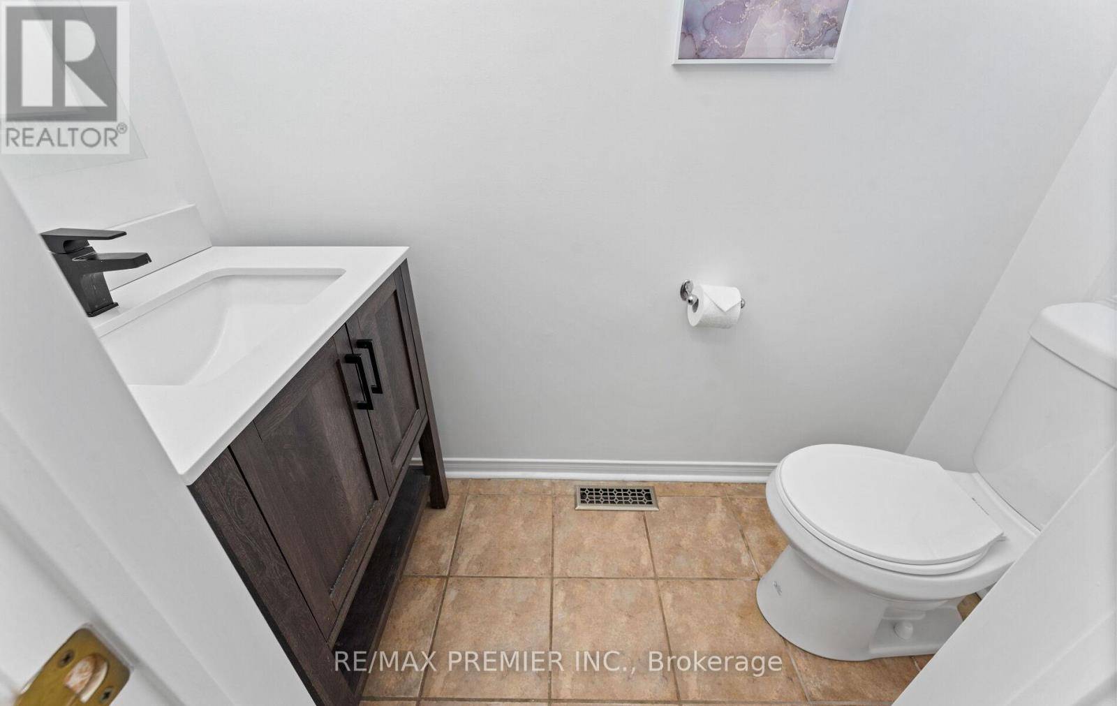 Vaughan (maple), ON L6A2L3,10 CORMEL STREET