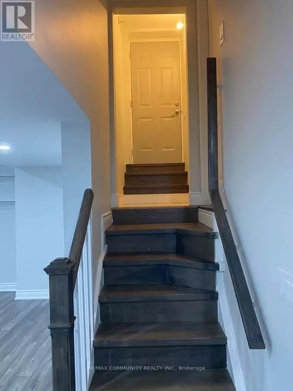 Markham (cornell), ON L6B0V5,39 Sunnyside Hill RD #Basement