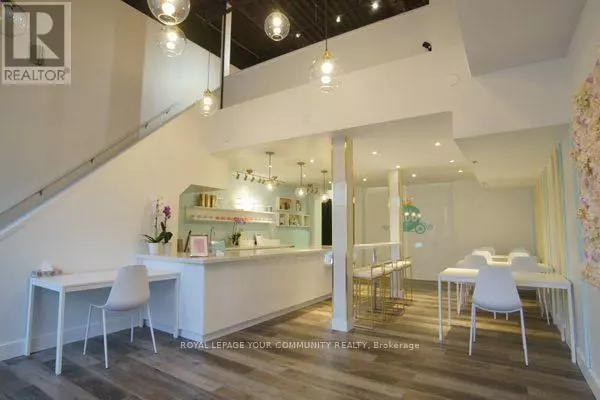 Whitchurch-stouffville (stouffville), ON L4A1A9,100 Ringwood DR #6