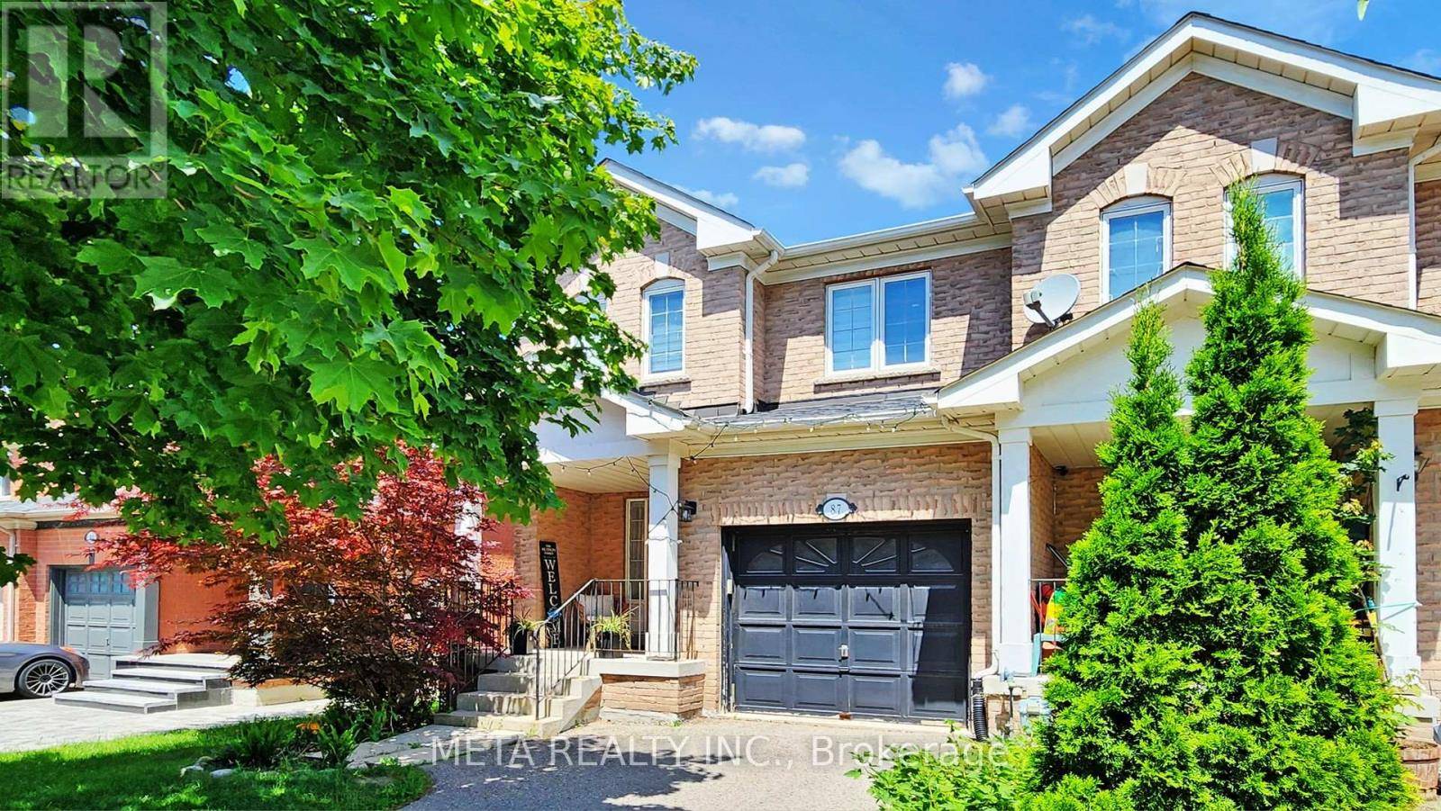 87 BANBROOKE CRESCENT, Newmarket (summerhill Estates), ON L3X2W9