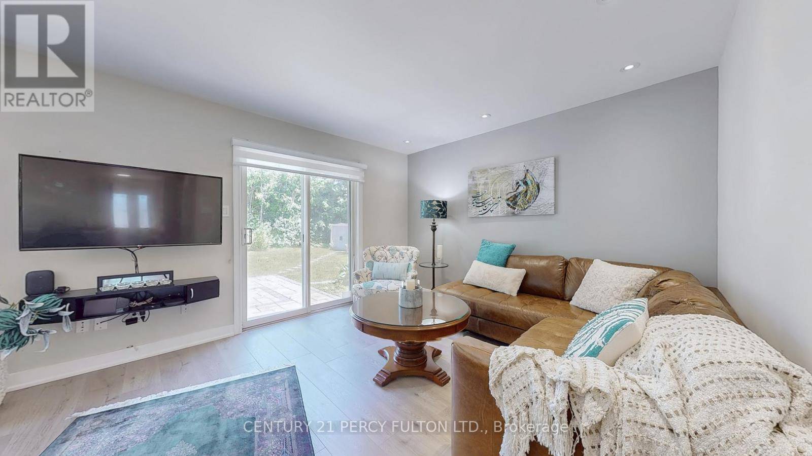 Markham (aileen-willowbrook), ON L3T5J3,158 HOLM CRESCENT