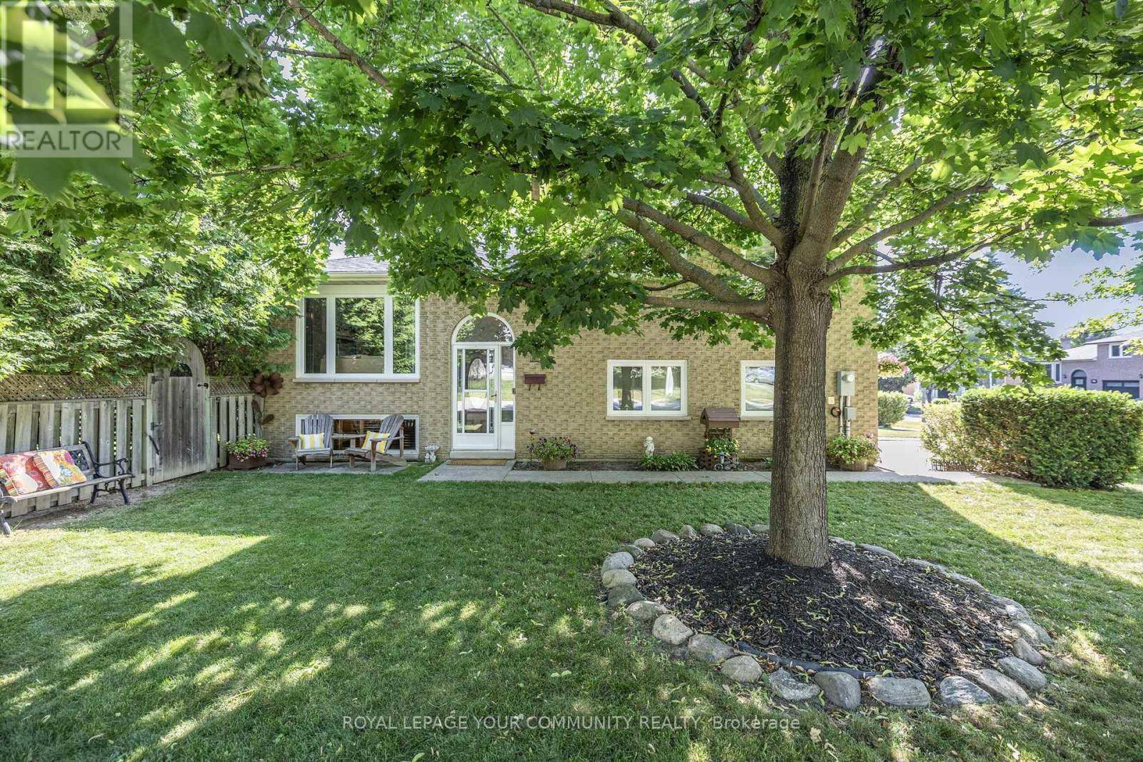 Bradford West Gwillimbury (bradford), ON L3Z2G3,69 WOOD CRESCENT
