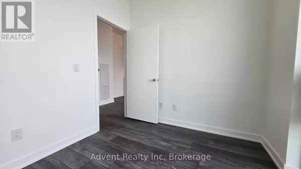Richmond Hill (south Richvale), ON L4C5V6,8888 Yonge ST #801