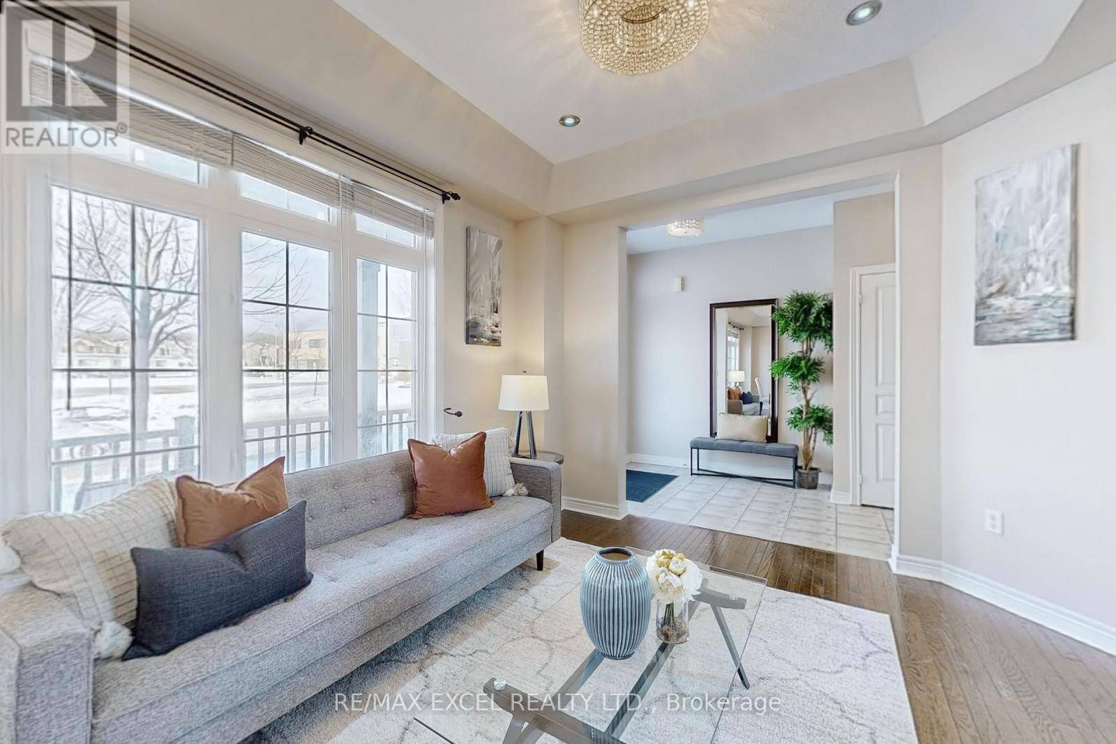Markham (cornell), ON L6B0V3,553 RIVERLANDS AVENUE