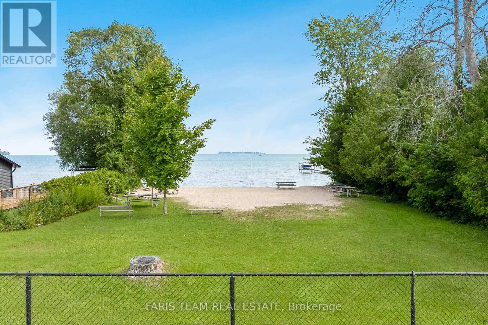 Innisfil (alcona), ON L9S4M5,882 KENNEDY ROAD
