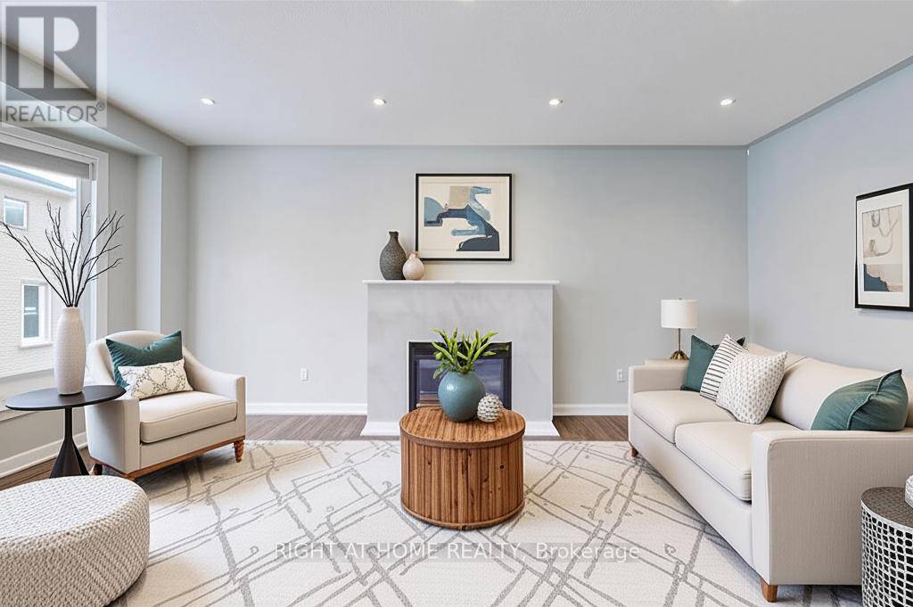 Whitchurch-stouffville (stouffville), ON L4A0R8,90 MAPLEBANK CRESCENT