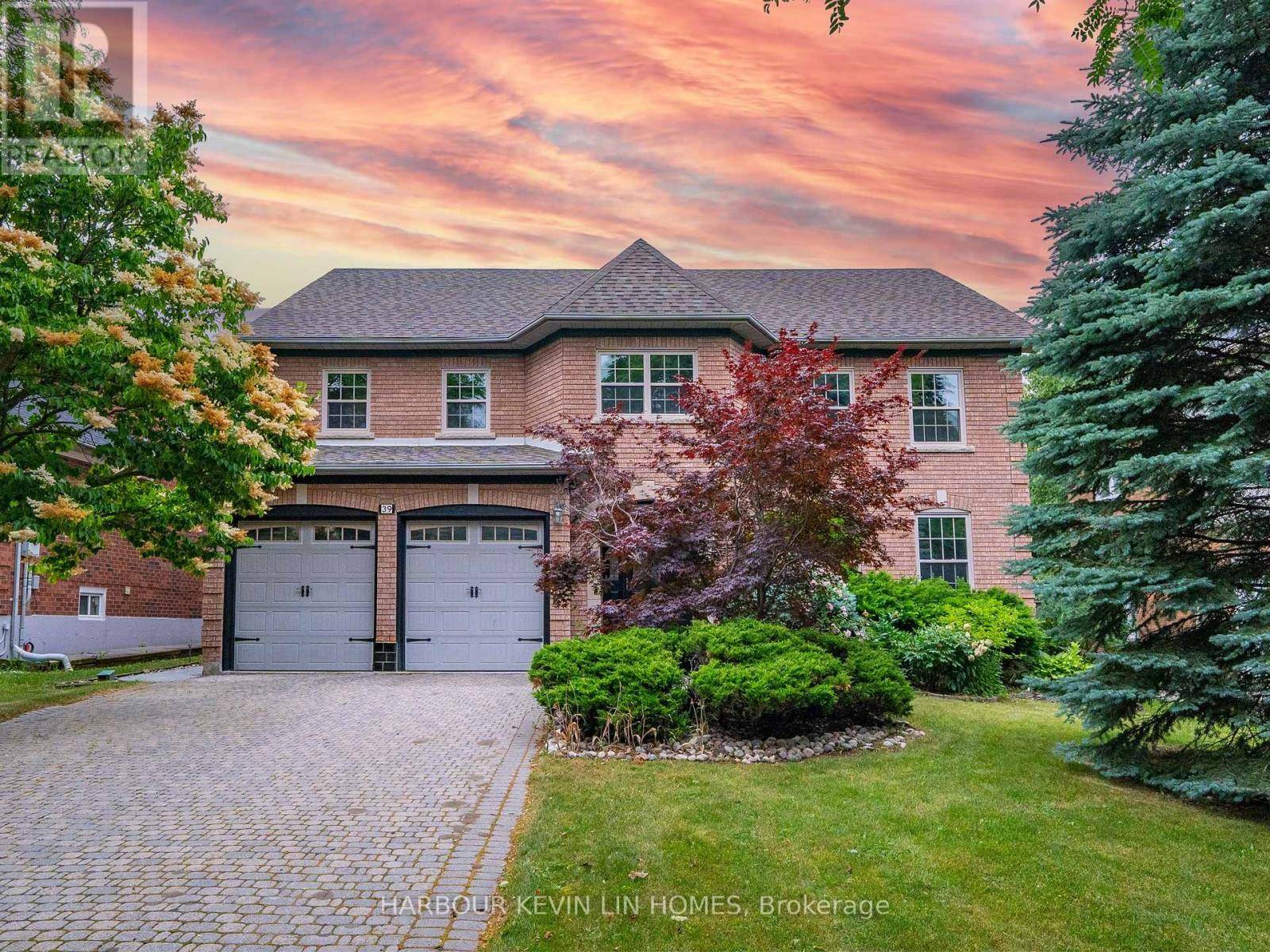 39 MONTCLAIR ROAD, Richmond Hill (bayview Hill), ON L4B2T9