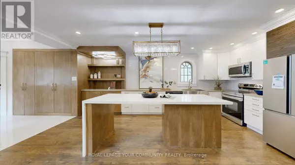60 HILLVIEW DRIVE, Newmarket (bristol-london), ON L3Y4H9
