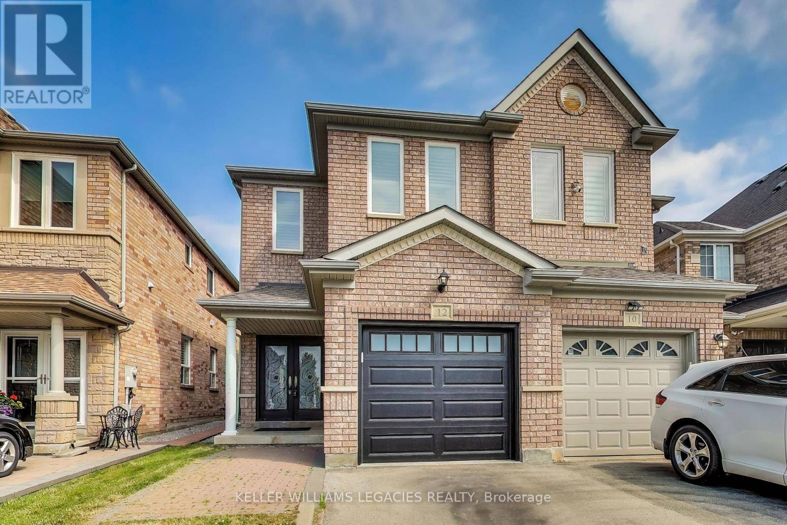 12 TUSCANA BOULEVARD, Vaughan (patterson), ON L4K5J2