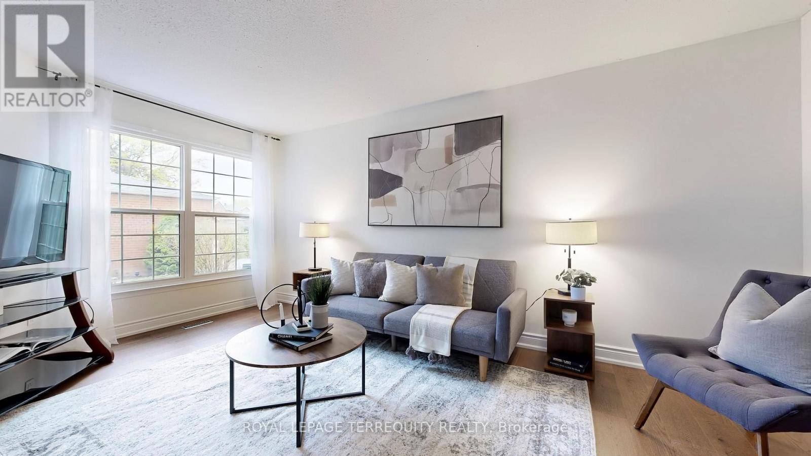 Markham (unionville), ON L3R6N4,8 COUPERTHWAITE CRESCENT