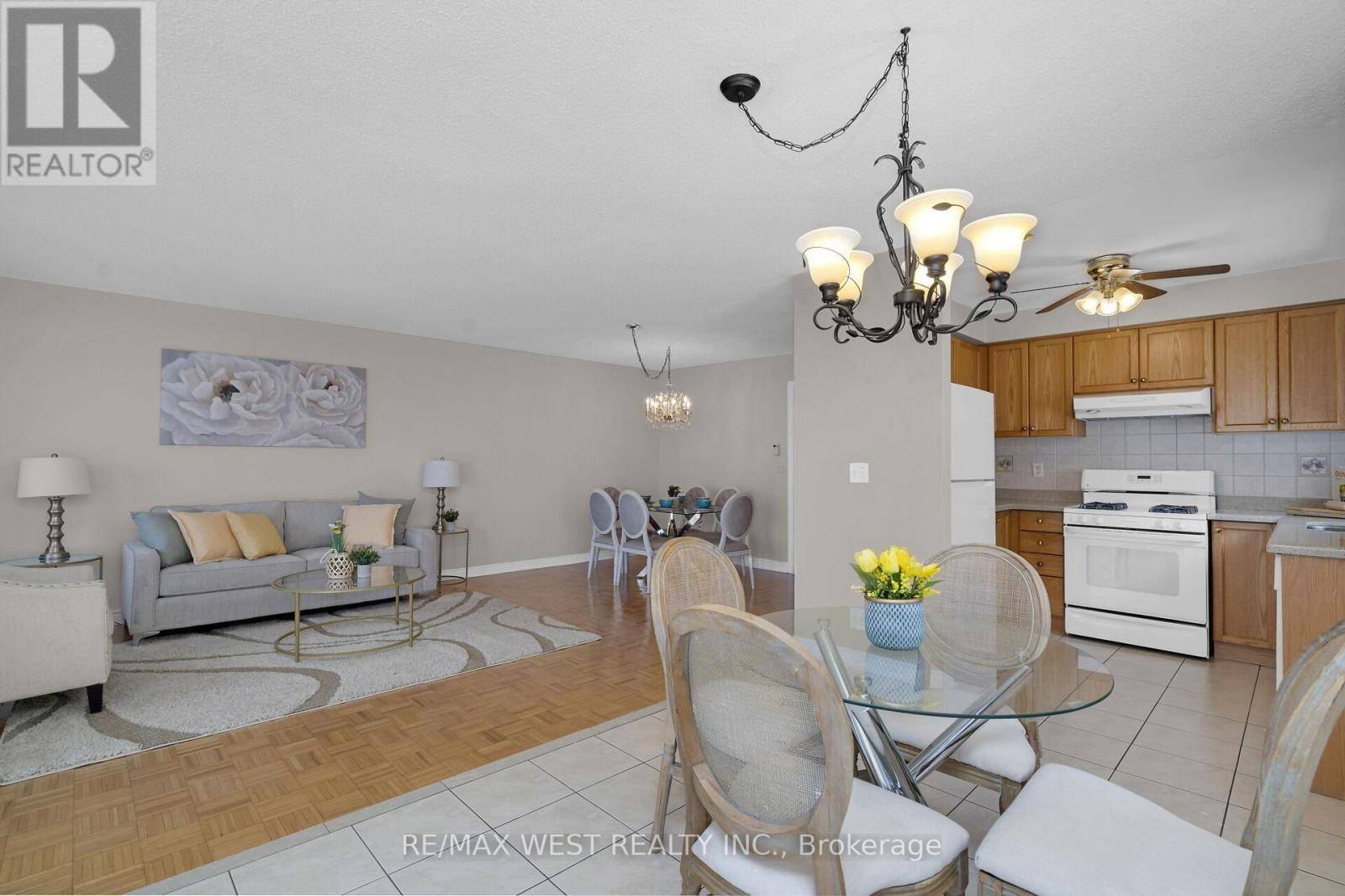 Vaughan (maple), ON L6A3R4,362 AVRO ROAD