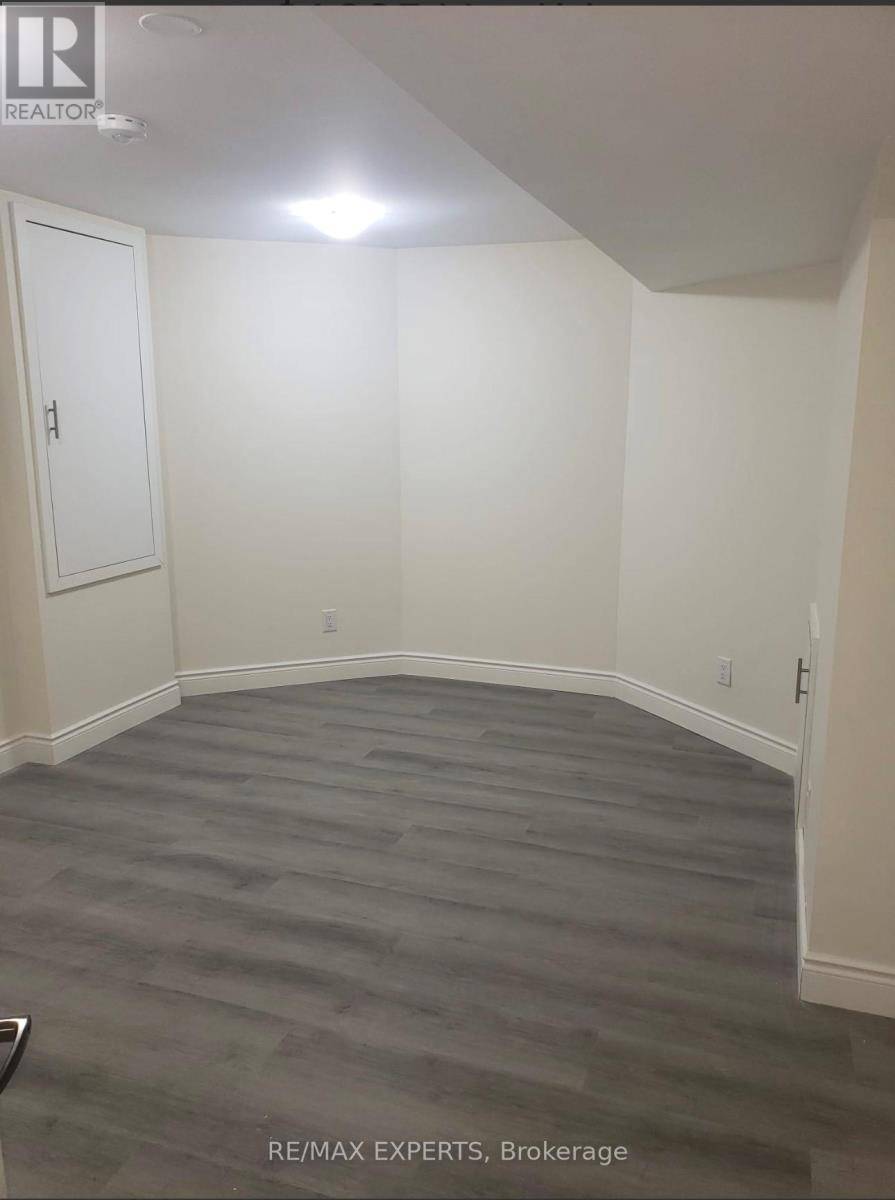 Vaughan (east Woodbridge), ON L4L9K3,BASEMENT - 1 - 212 VELMAR DRIVE