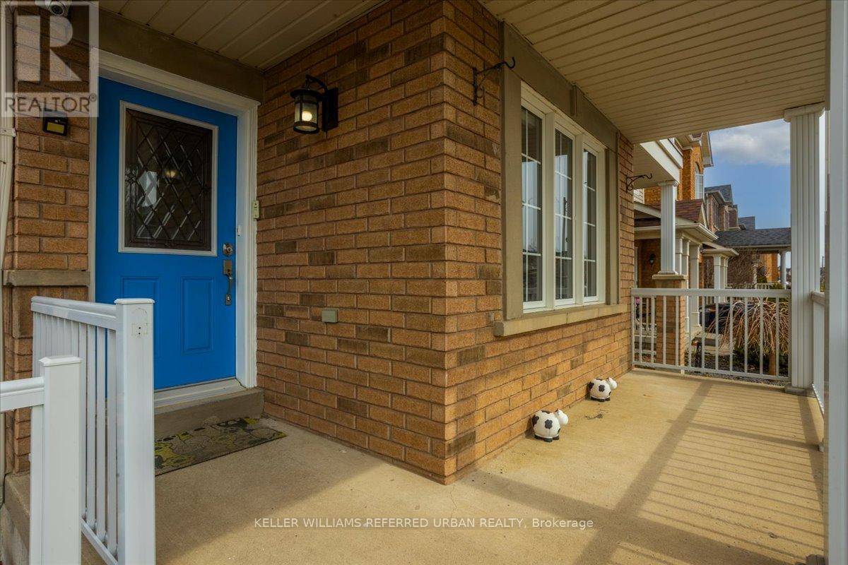 Whitchurch-stouffville (stouffville), ON L4A0H2,462 REEVES WAY BOULEVARD