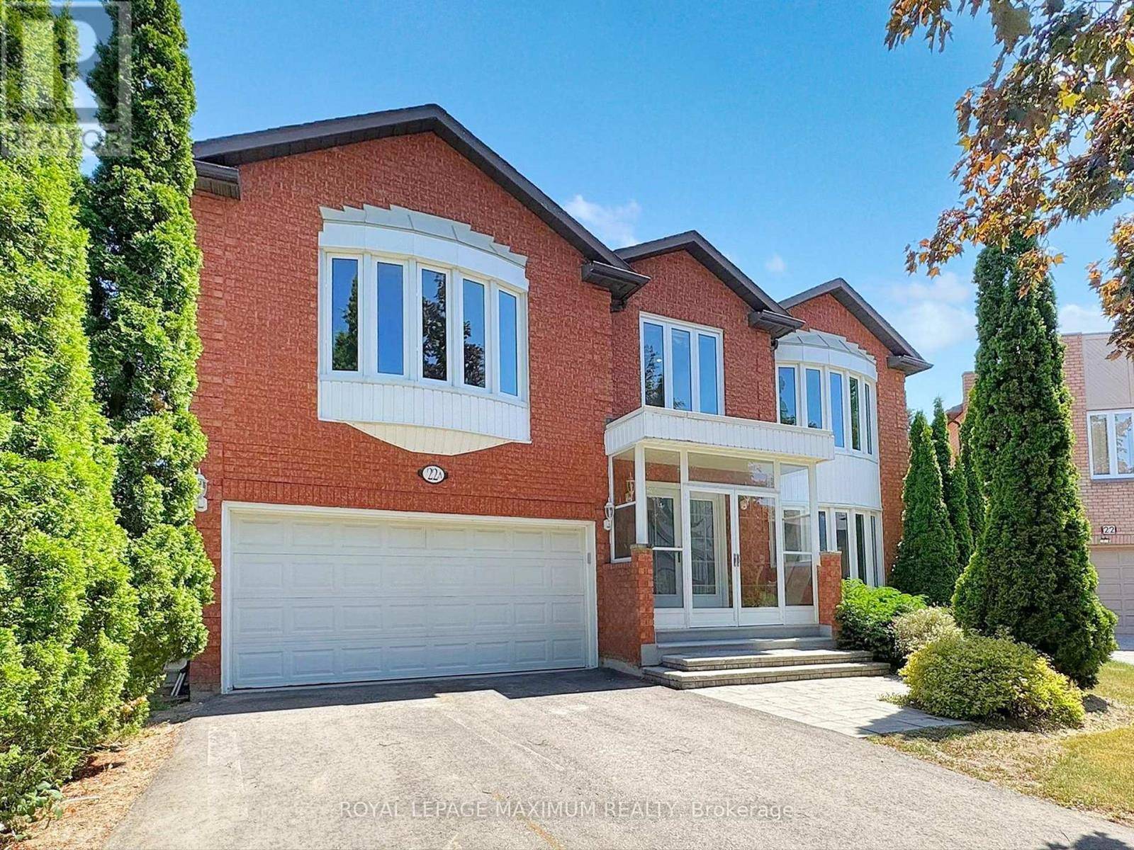 22 A WALTHAM CRESCENT, Richmond Hill (doncrest), ON L4B1Z2