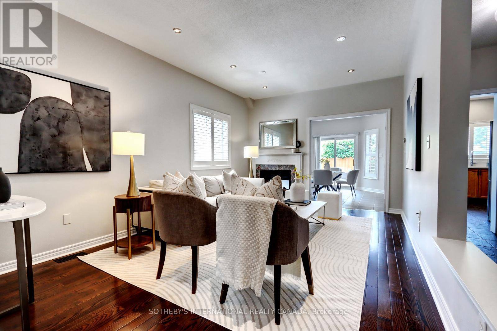 Vaughan (sonoma Heights), ON L4H1V8,72 SILVER OAKS BOULEVARD