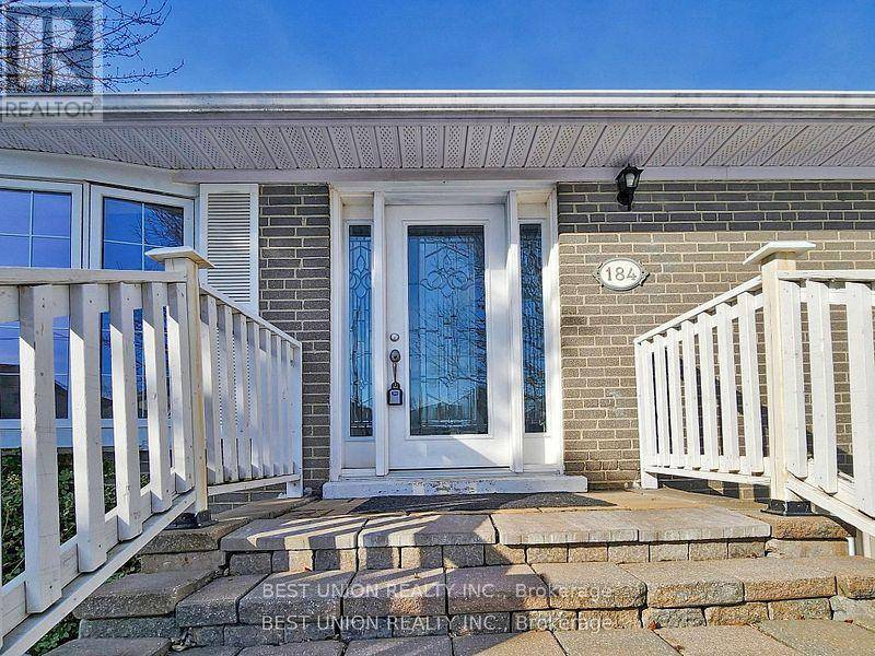 Richmond Hill (harding), ON L4C1Z5,184 LAWRENCE AVENUE
