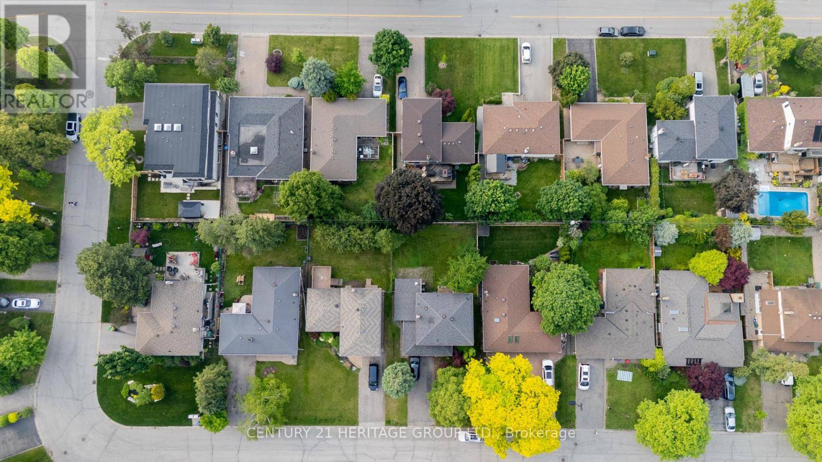 Markham (royal Orchard), ON L3T3S2,24 Donalbain CRES #MAIN