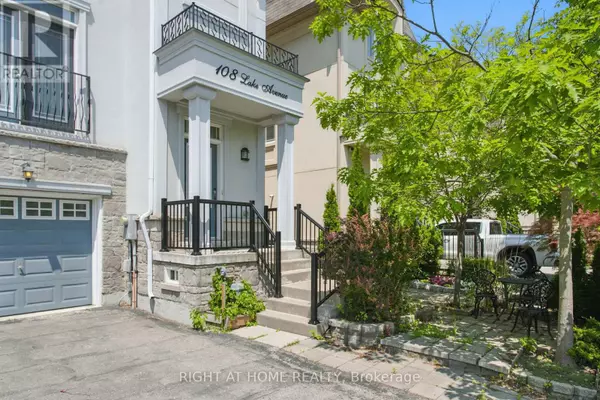 108 LAKE AVENUE N, Richmond Hill (oak Ridges Lake Wilcox), ON L4E3G6