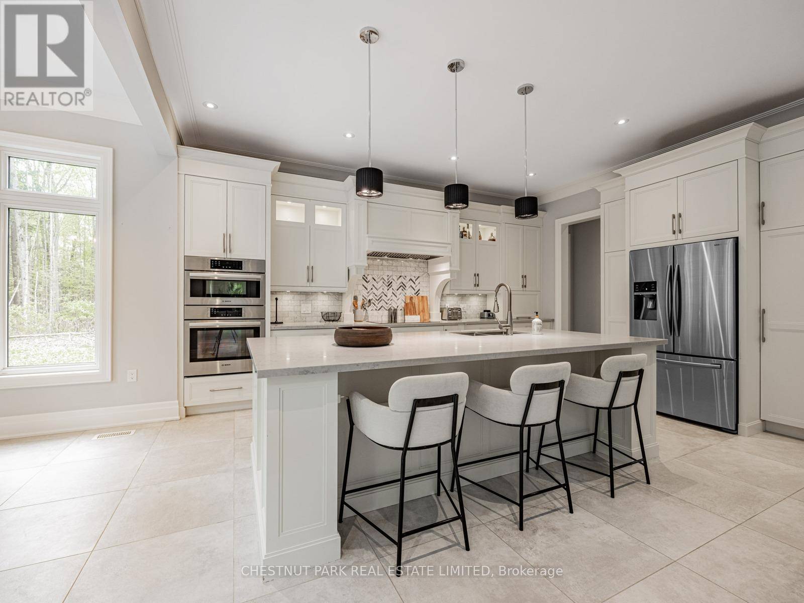 Innisfil, ON L9S2L5,1185 SHOREVIEW DRIVE