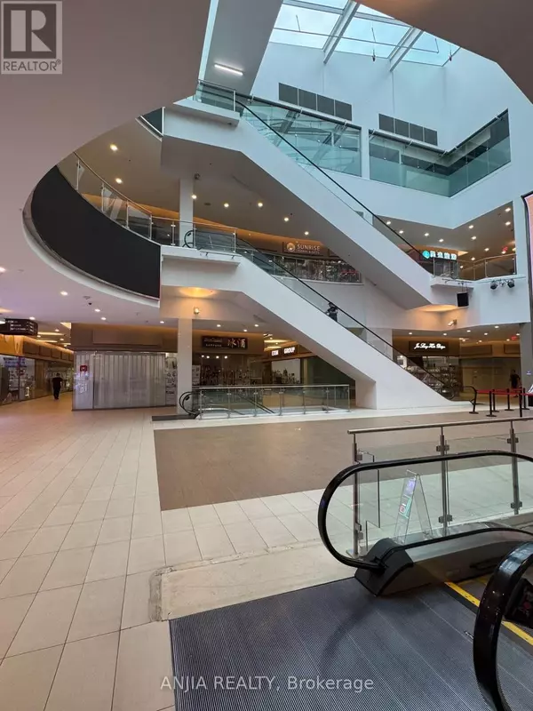 9390 Woodbine AVE #1D30, Markham (cachet), ON L6C0M5