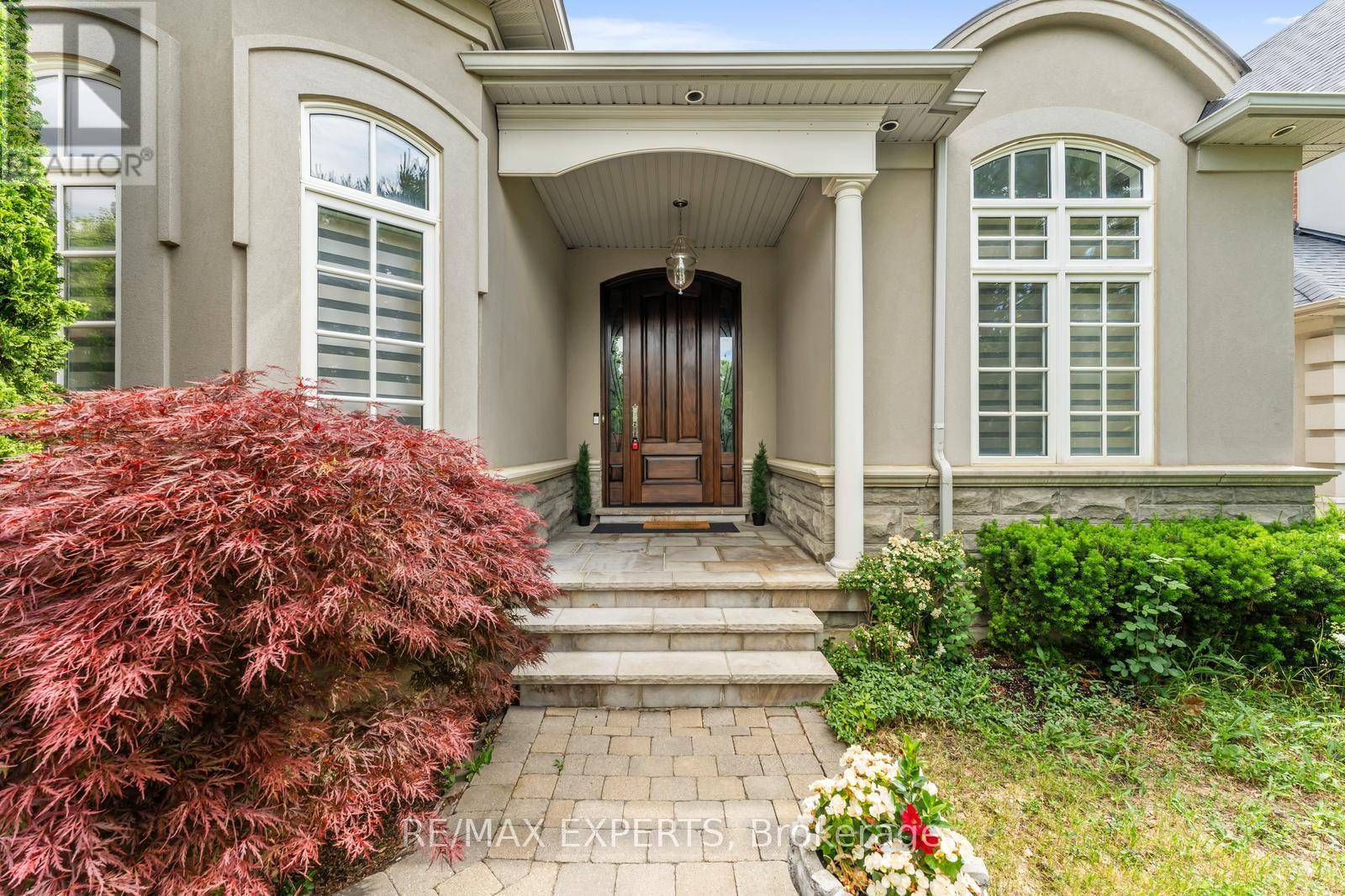 Vaughan (kleinburg), ON L0J1C0,21 RAINBOW'S END