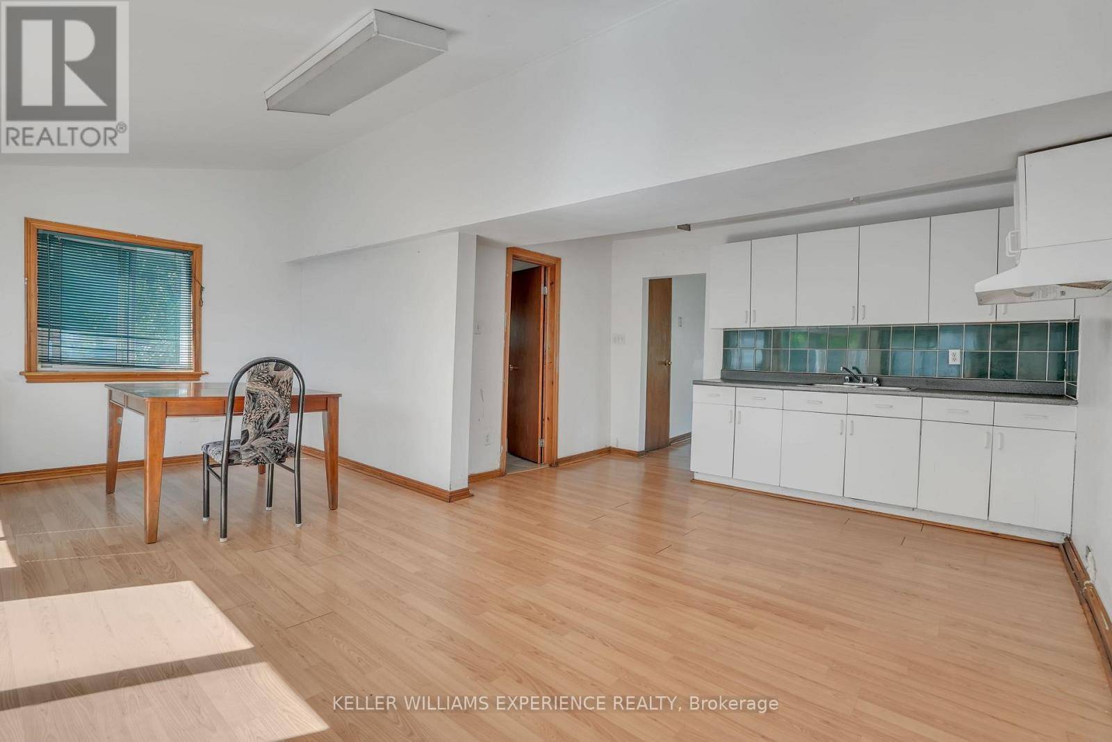 Georgina (historic Lakeshore Communities), ON L0E1S0,767 SEDORE AVENUE