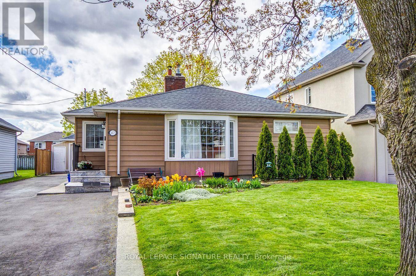 47 HAWMAN AVENUE, Vaughan (west Woodbridge), ON L4L1S3