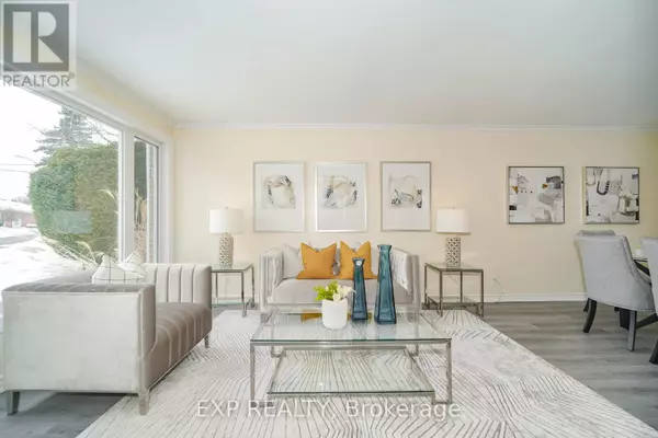 22 JONES COURT, Aurora (aurora Highlands), ON L4G2B8